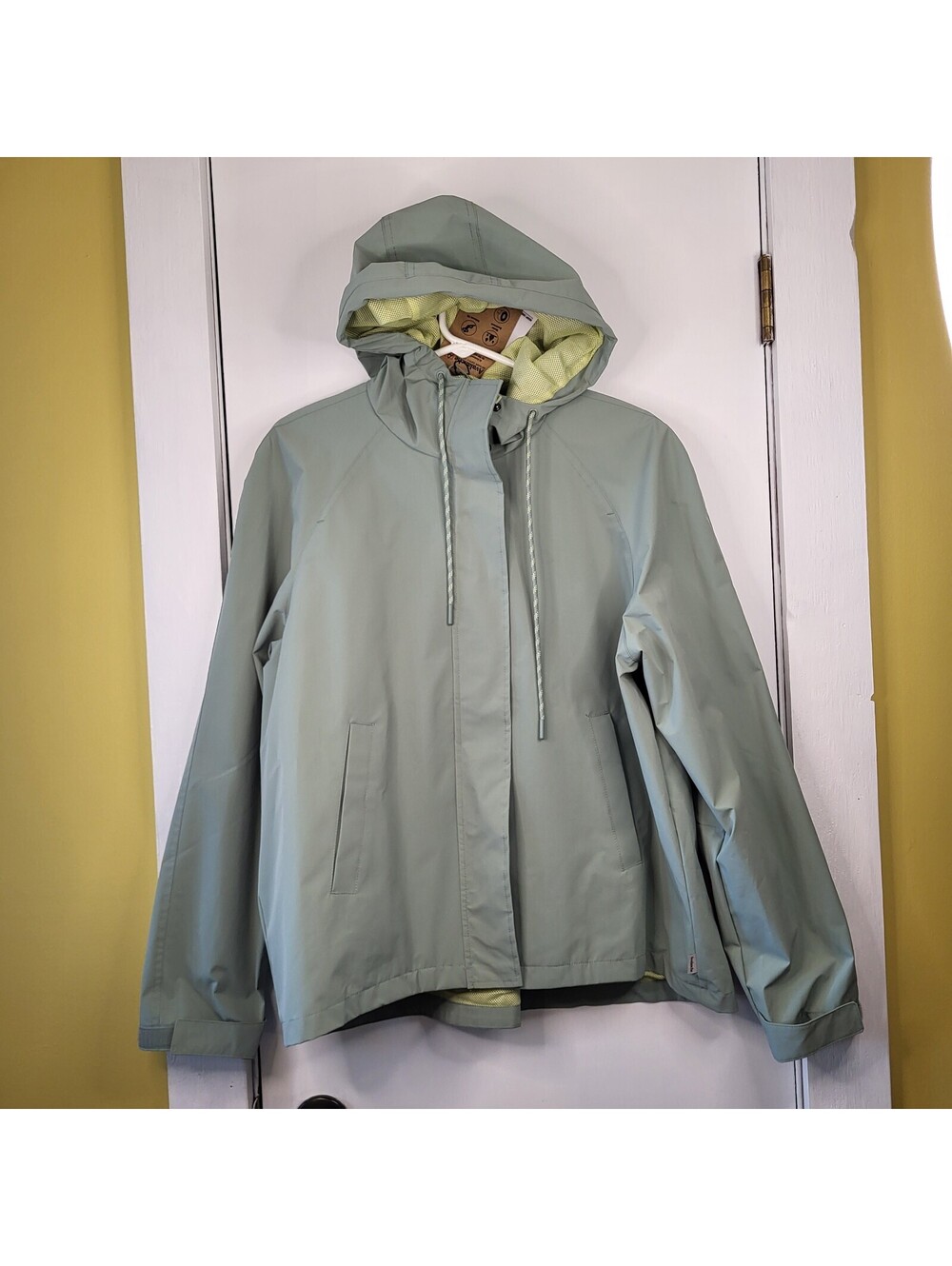 Avalanche Women's XL NWT sage green Hooded Raincoat Jacket full zipper with snap